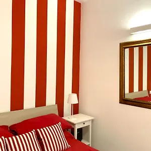 Casa Giulia, Nuovo In Centro! Naples